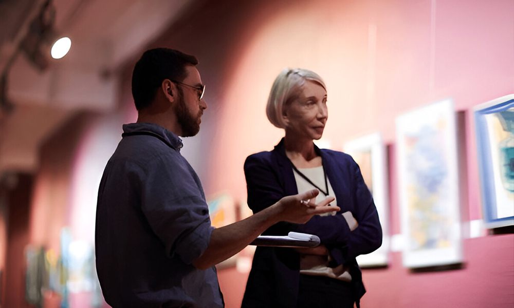 The Art of Managing Artists: Behind-the-Scenes Secrets